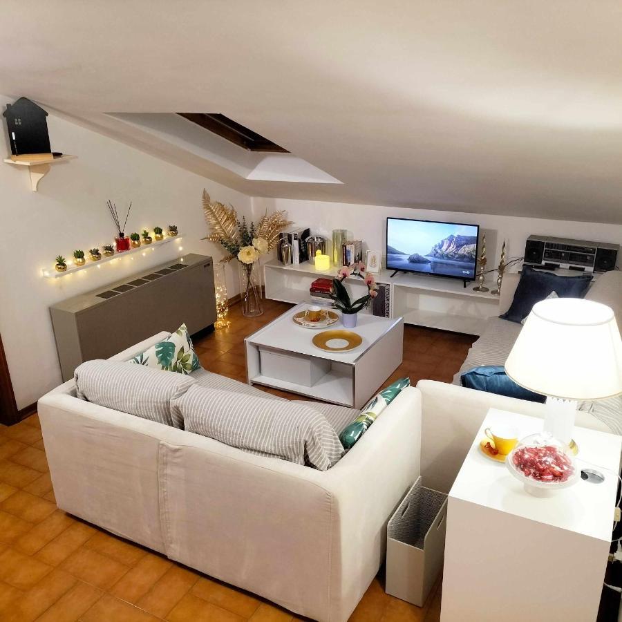 Milordo Gubbio Apartment Bagian luar foto