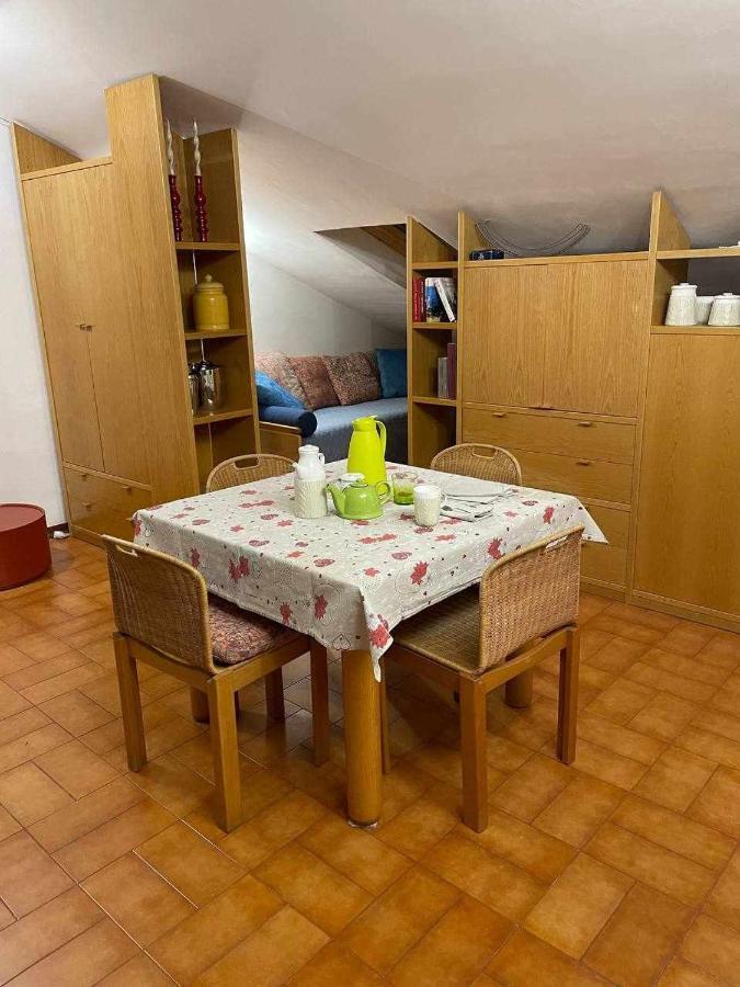 Milordo Gubbio Apartment Bagian luar foto