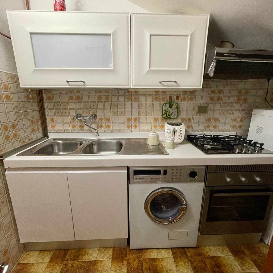 Milordo Gubbio Apartment Bagian luar foto