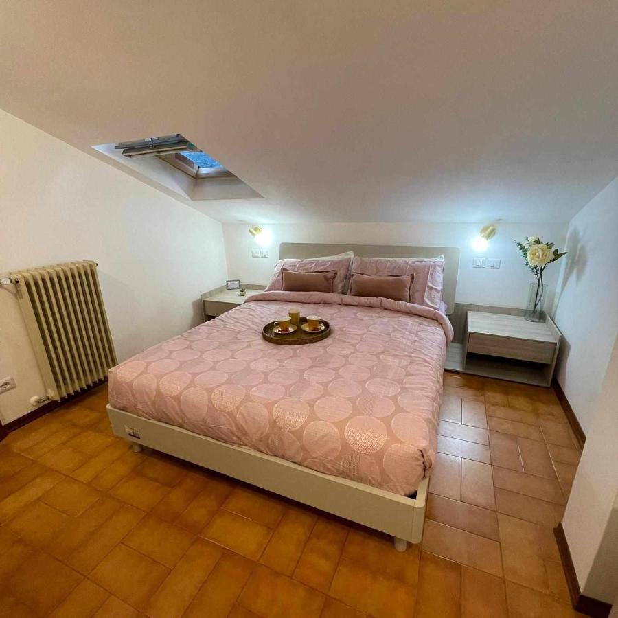 Milordo Gubbio Apartment Bagian luar foto